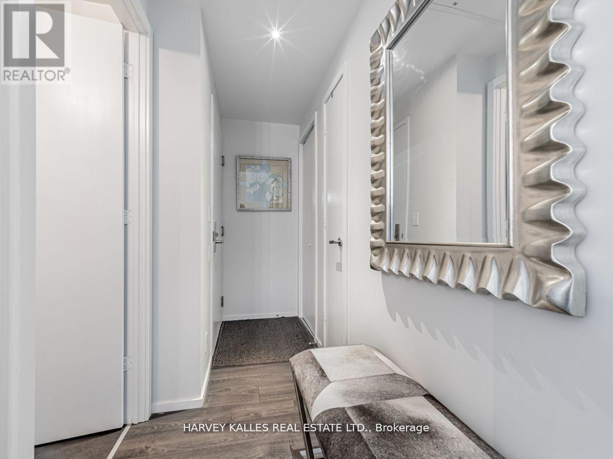 2806 - 5 St Joseph Street, Toronto, Ontario  M4Y 1Z3 - Photo 15 - C12901488