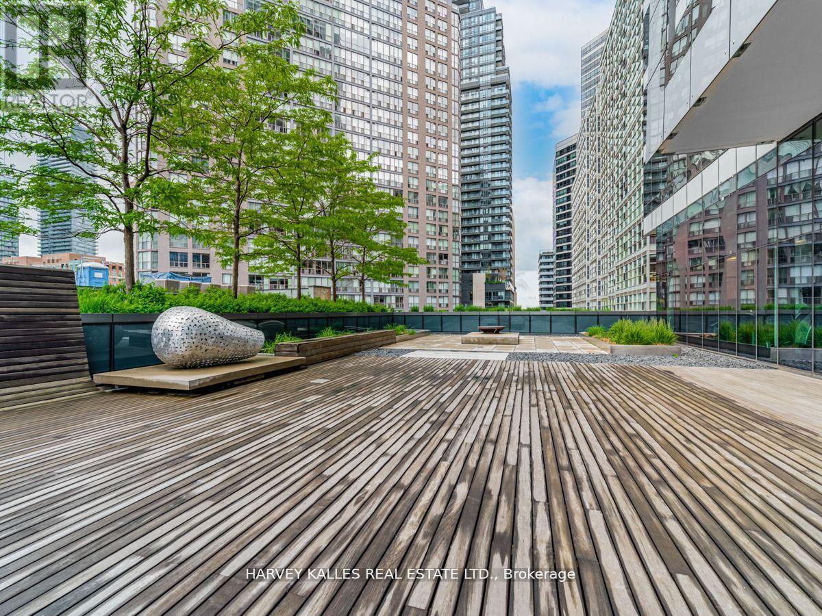 2806 - 5 St Joseph Street, Toronto, Ontario  M4Y 1Z3 - Photo 39 - C12901488