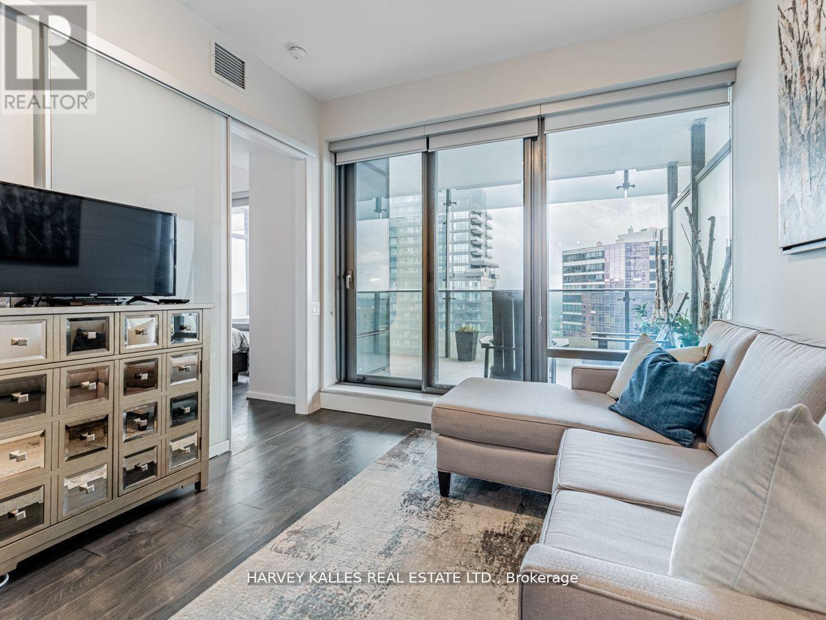 2806 - 5 St Joseph Street, Toronto, Ontario  M4Y 1Z3 - Photo 5 - C12901488