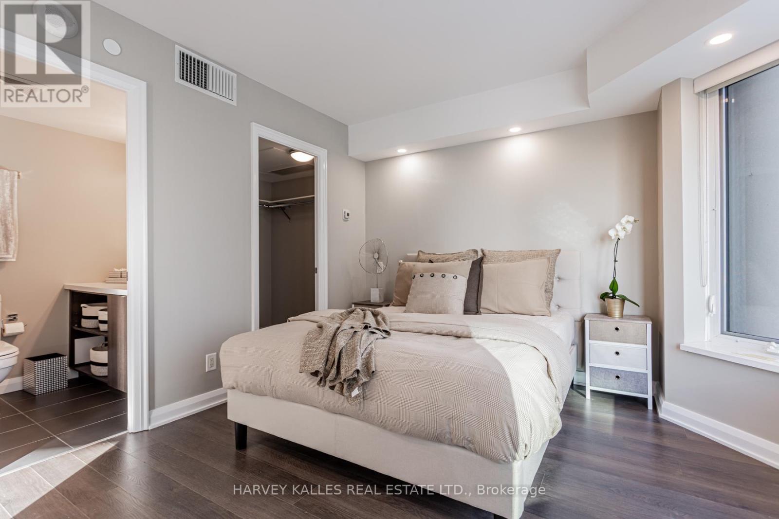 2308 - 155 Yorkville Avenue, Toronto, Ontario  M5R 1C4 - Photo 23 - C12908268