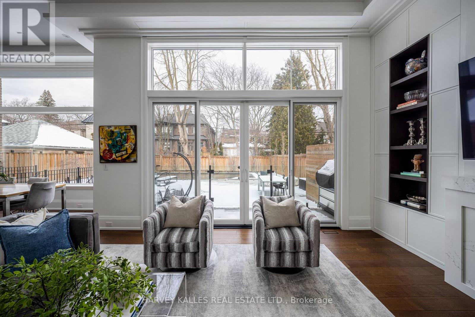 264 Cortleigh Boulevard, Toronto, Ontario  M5N 1P7 - Photo 16 - C12909036