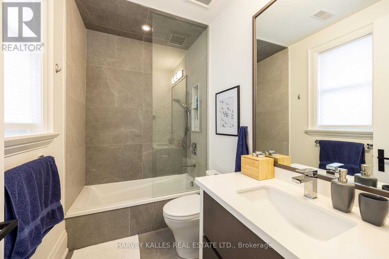 264 Cortleigh Boulevard, Toronto, Ontario  M5N 1P7 - Photo 33 - C12909036