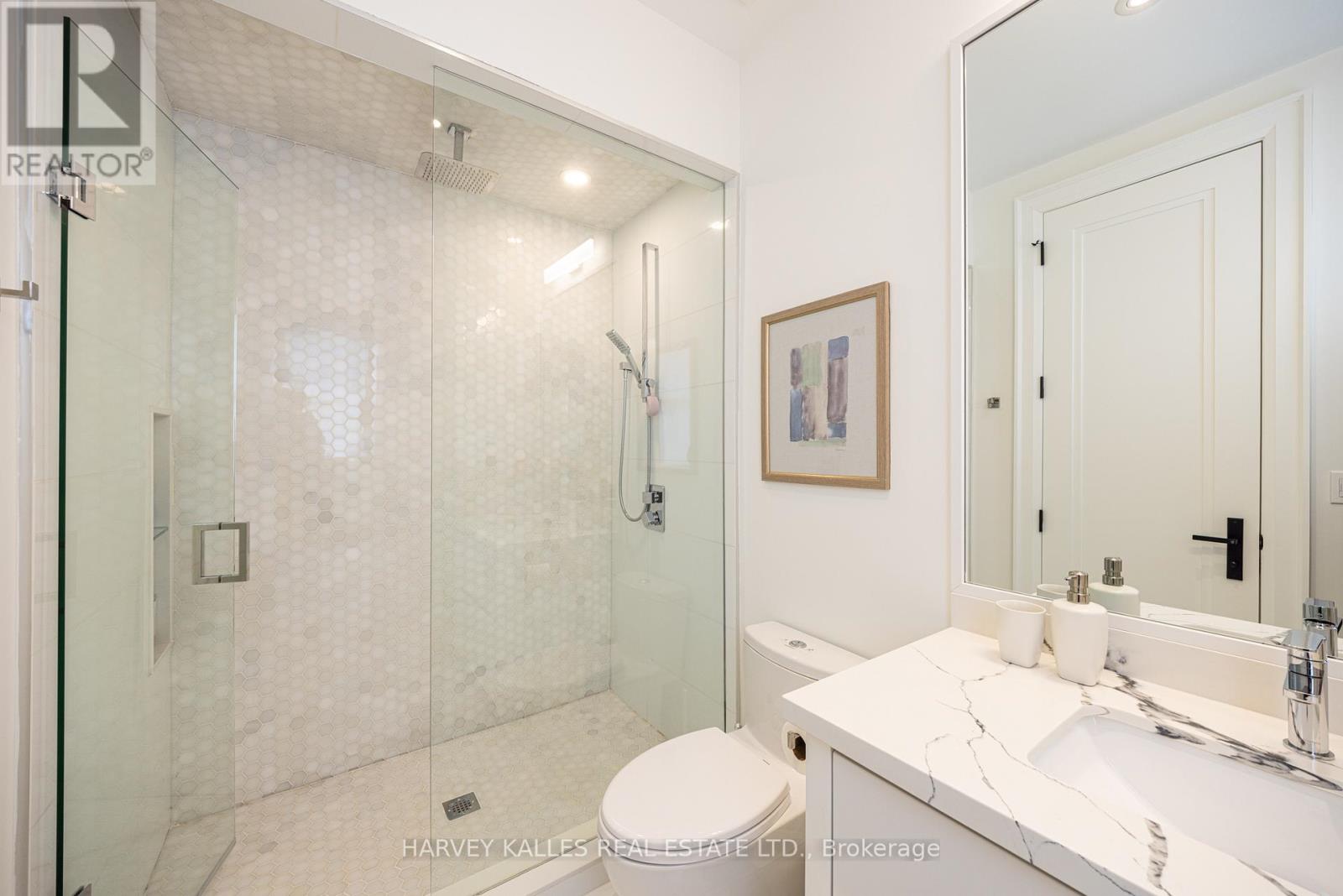 264 Cortleigh Boulevard, Toronto, Ontario  M5N 1P7 - Photo 37 - C12909036