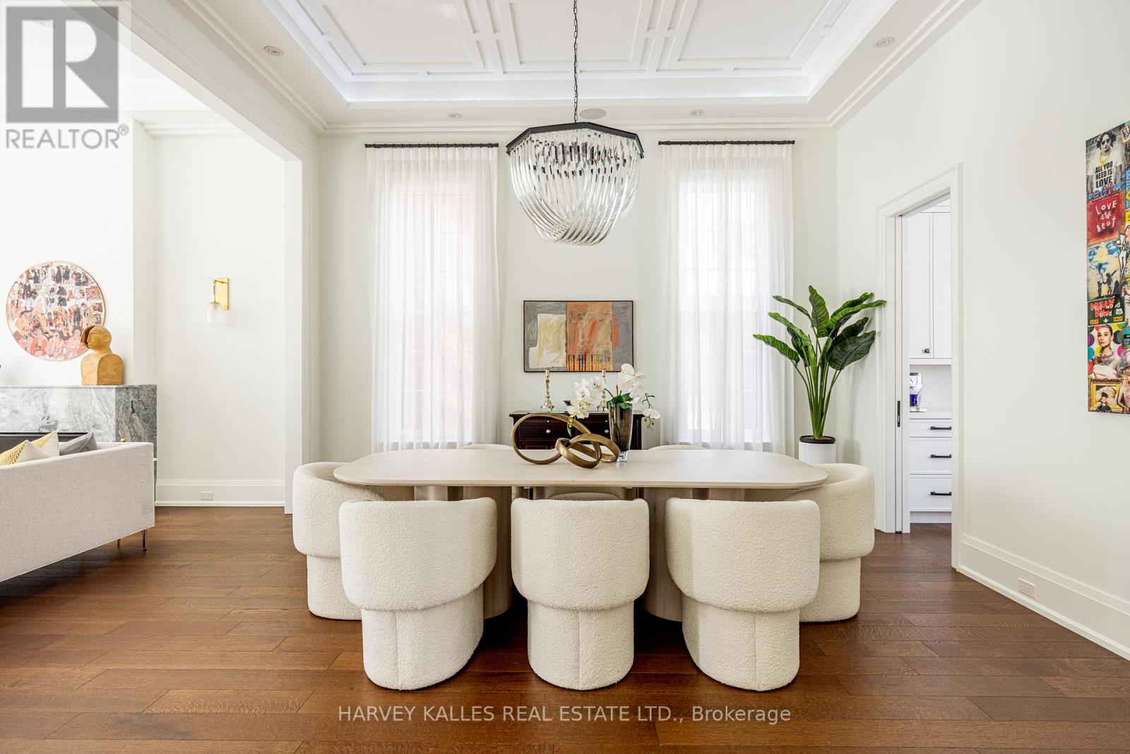 264 Cortleigh Boulevard, Toronto, Ontario  M5N 1P7 - Photo 7 - C12909036