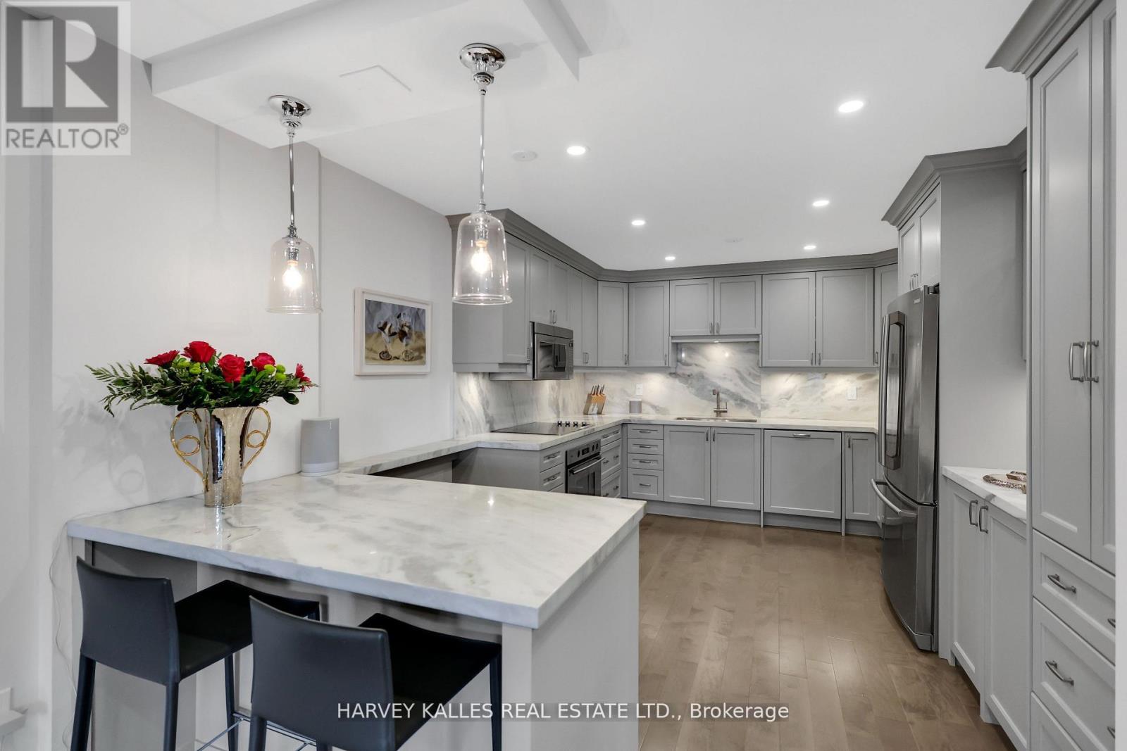 324-325 - 40 Sylvan Valley Way, Toronto, Ontario  M5M 4M3 - Photo 10 - C12909502