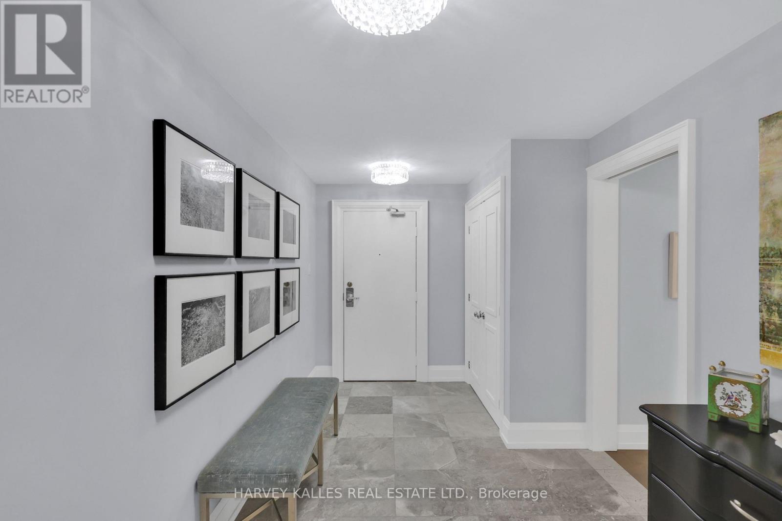 324-325 - 40 Sylvan Valley Way, Toronto, Ontario  M5M 4M3 - Photo 2 - C12909502