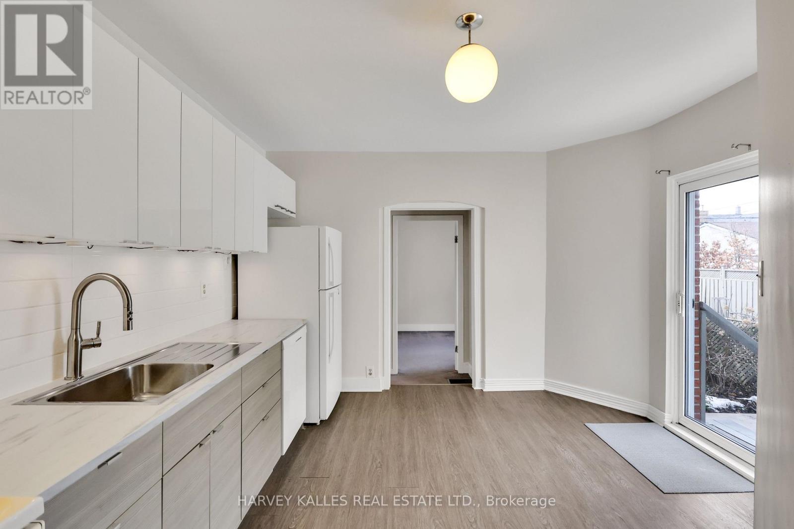 244 Markham Street, Toronto, Ontario  M6J 2G6 - Photo 17 - C12909958