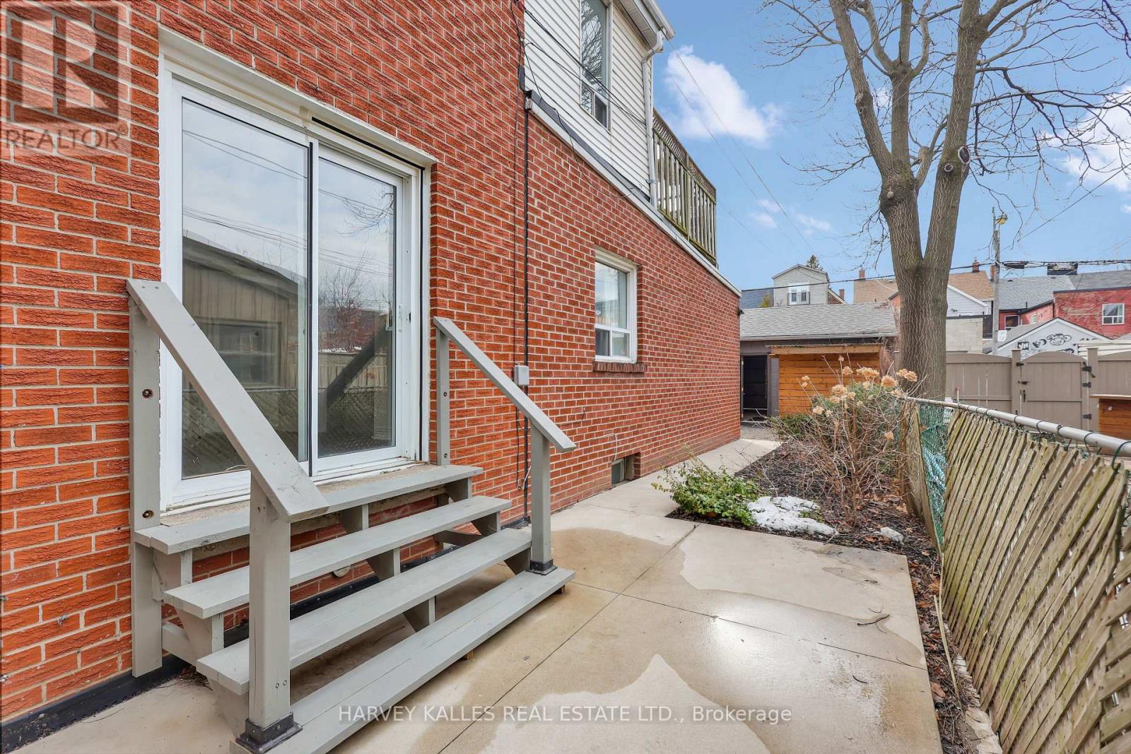 244 Markham Street, Toronto, Ontario  M6J 2G6 - Photo 29 - C12909958