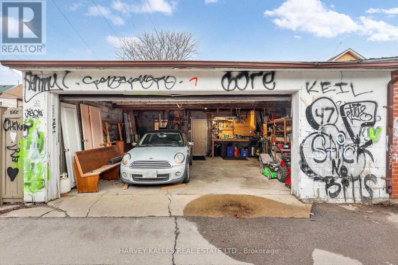 244 Markham Street, Toronto, Ontario  M6J 2G6 - Photo 47 - C12909958
