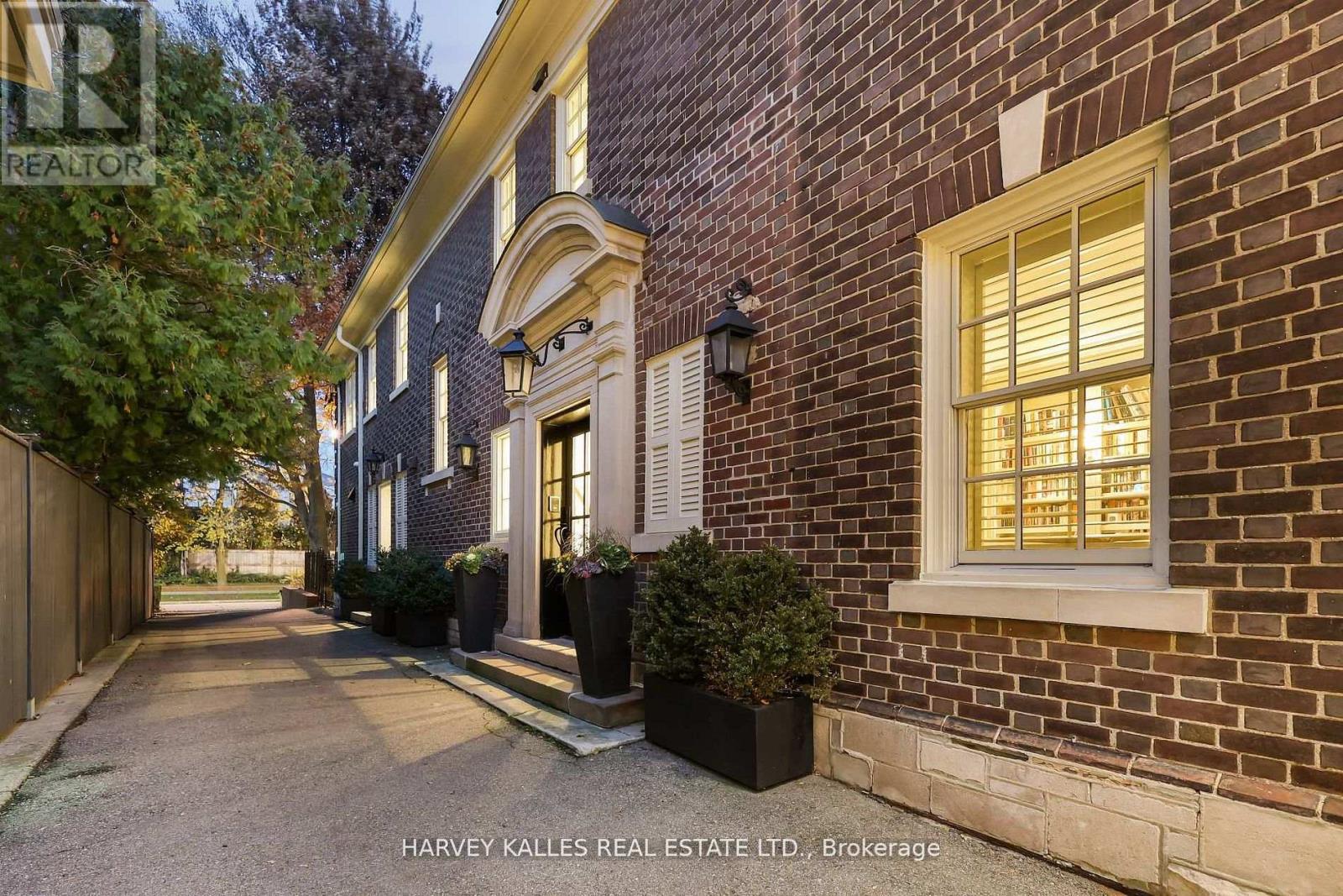 444 Russell Hill Road, Toronto, Ontario  M5P 2S5 - Photo 39 - C12910216