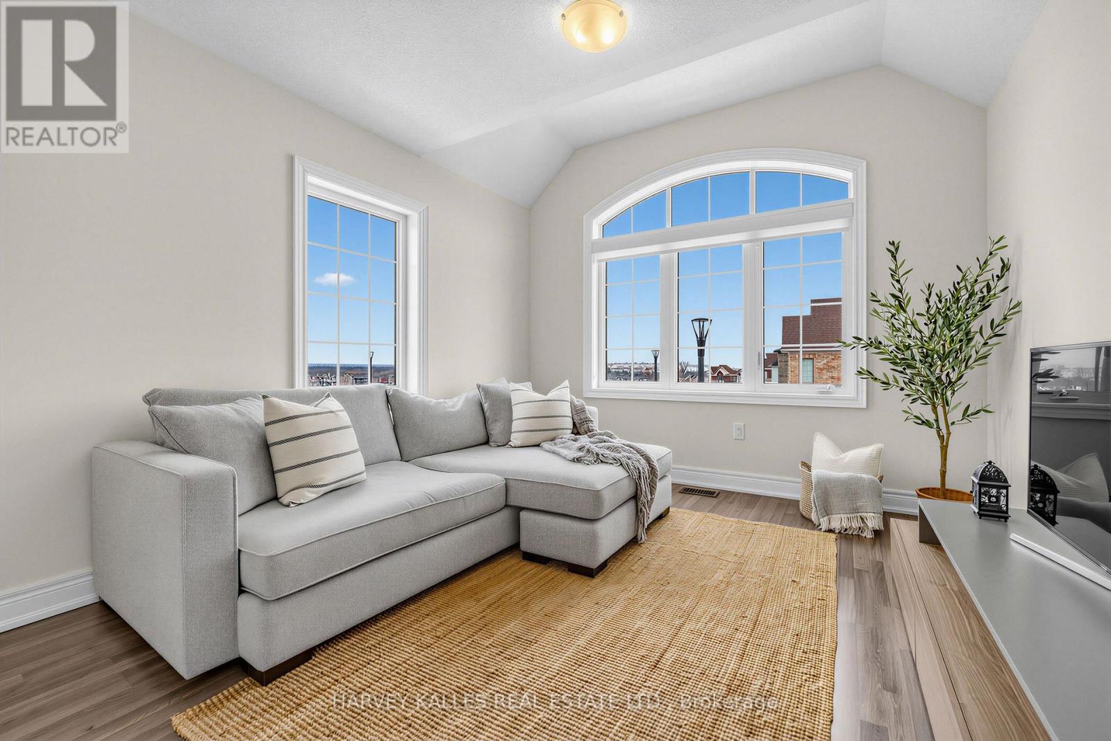 1002 Kingpeak Crescent, Pickering, Ontario  L1X 0H3 - Photo 21 - E12910342