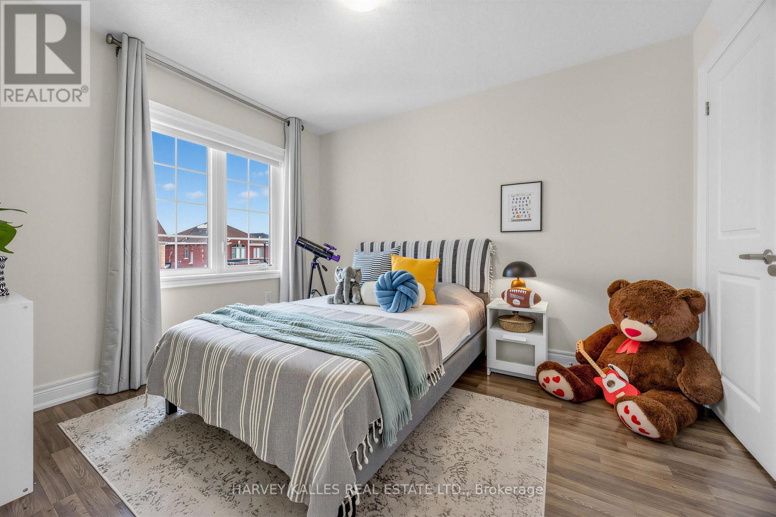 1002 Kingpeak Crescent, Pickering, Ontario  L1X 0H3 - Photo 23 - E12910342