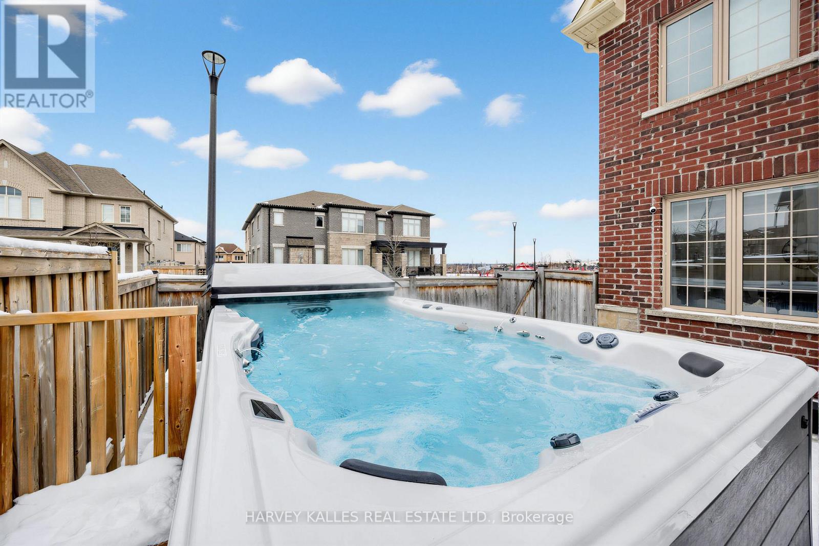 1002 Kingpeak Crescent, Pickering, Ontario  L1X 0H3 - Photo 42 - E12910342