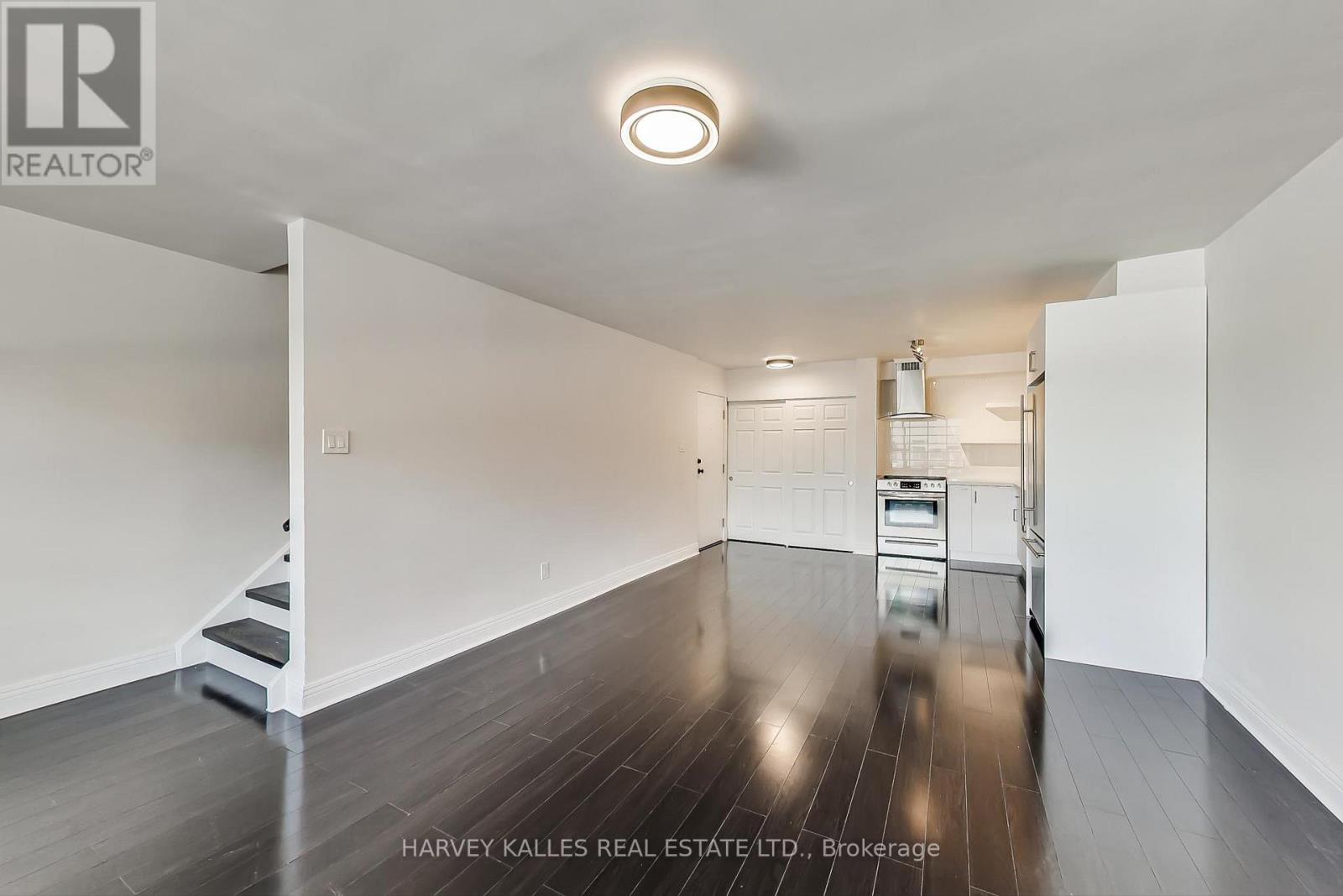 395 Keele Street, Toronto, Ontario  M6P 2K9 - Photo 13 - W12910722