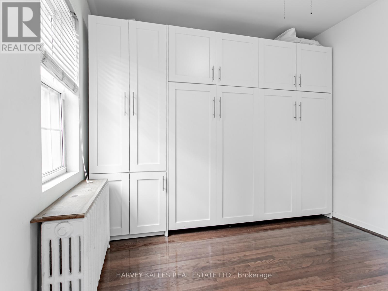 Main - 490 Montrose Avenue, Toronto, Ontario  M6G 3H1 - Photo 19 - C12913798