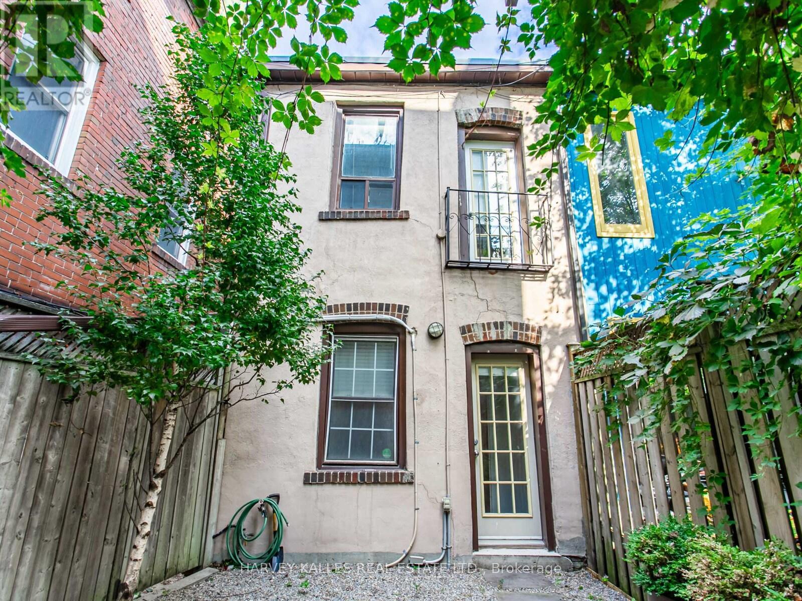 Main - 490 Montrose Avenue, Toronto, Ontario  M6G 3H1 - Photo 25 - C12913798