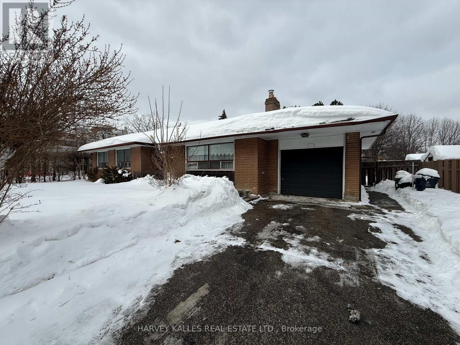 214 Dixon Road, Toronto, Ontario  M9P 2M1 - Photo 2 - W12916084