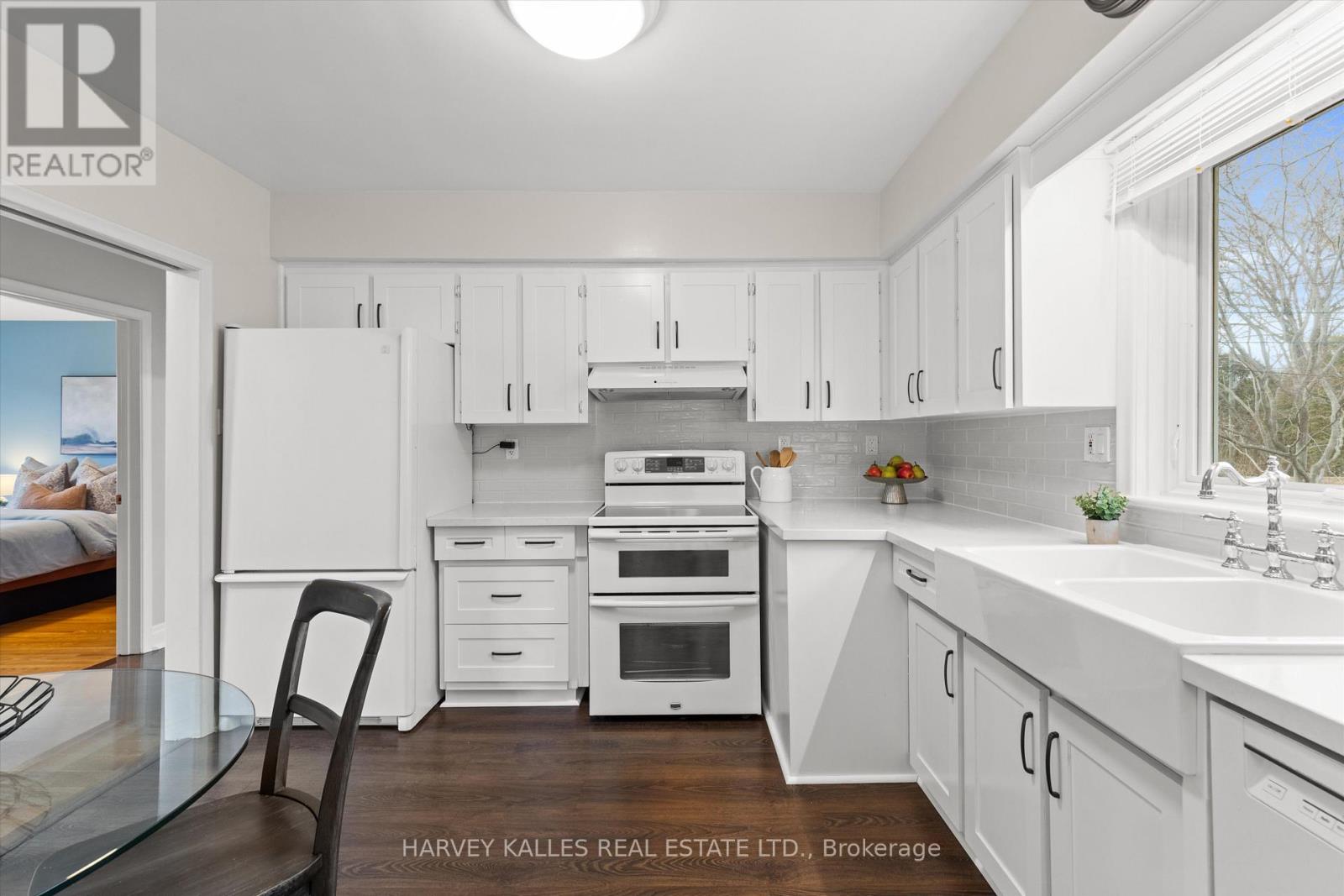 134 Santa Barbara Road, Toronto, Ontario  M2N 2C5 - Photo 15 - C12916408