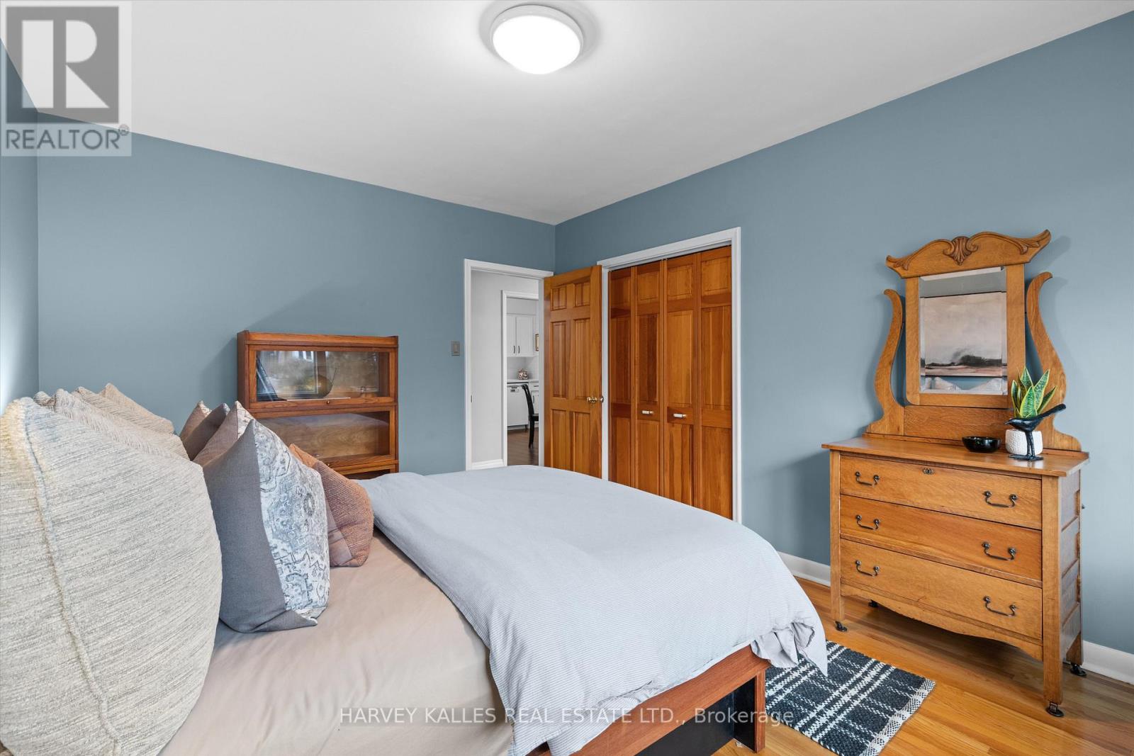 134 Santa Barbara Road, Toronto, Ontario  M2N 2C5 - Photo 21 - C12916408