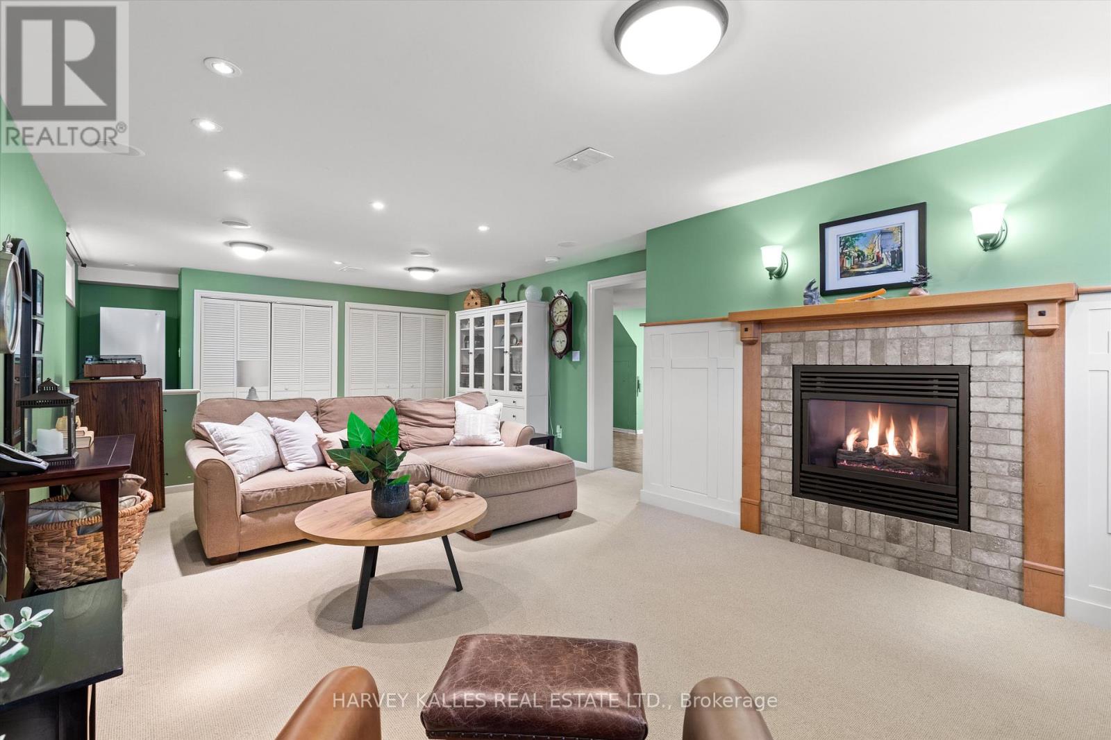 134 Santa Barbara Road, Toronto, Ontario  M2N 2C5 - Photo 27 - C12916408