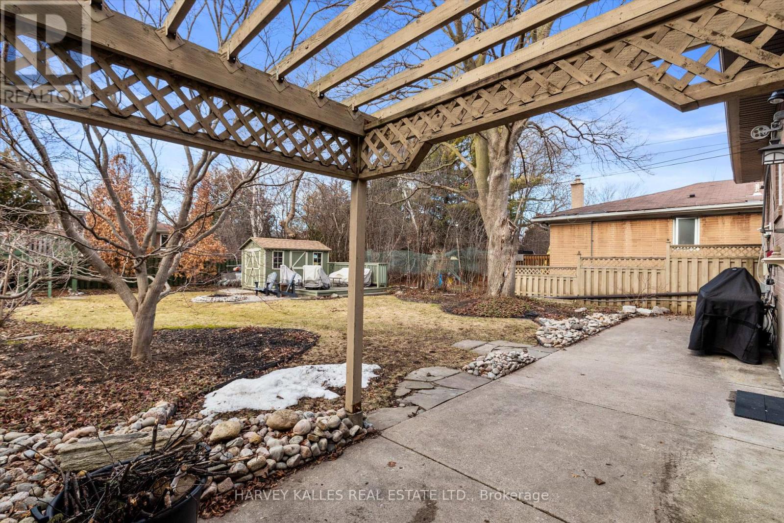 134 Santa Barbara Road, Toronto, Ontario  M2N 2C5 - Photo 30 - C12916408