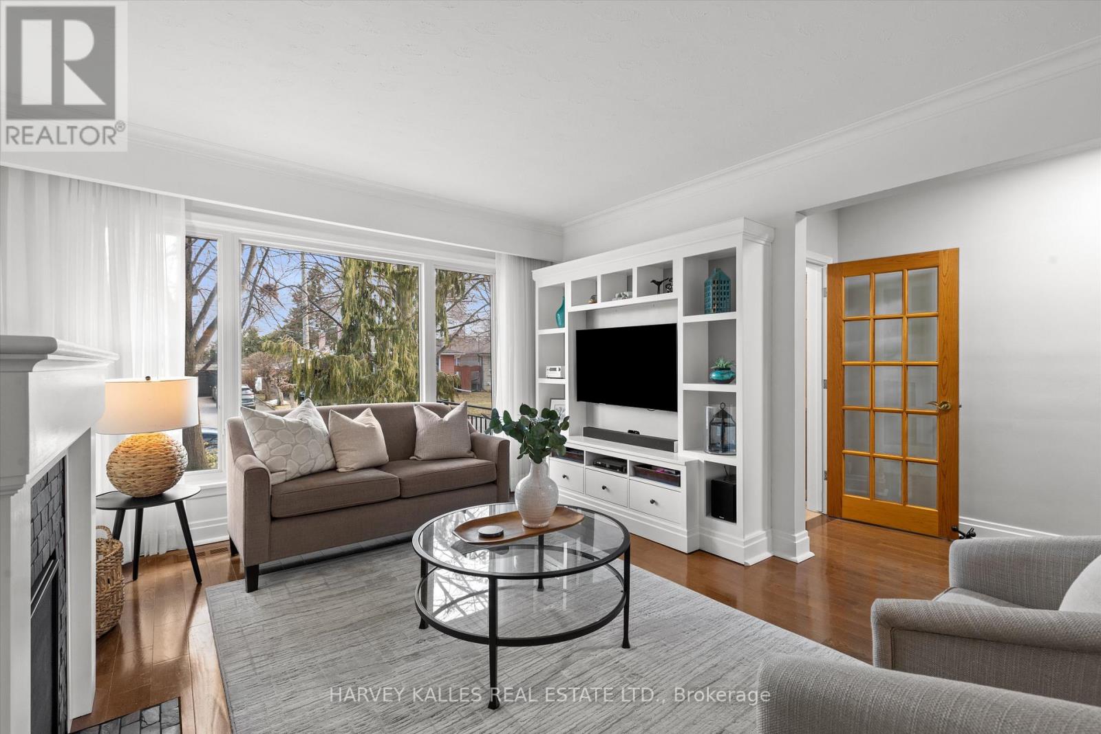 134 Santa Barbara Road, Toronto, Ontario  M2N 2C5 - Photo 7 - C12916408