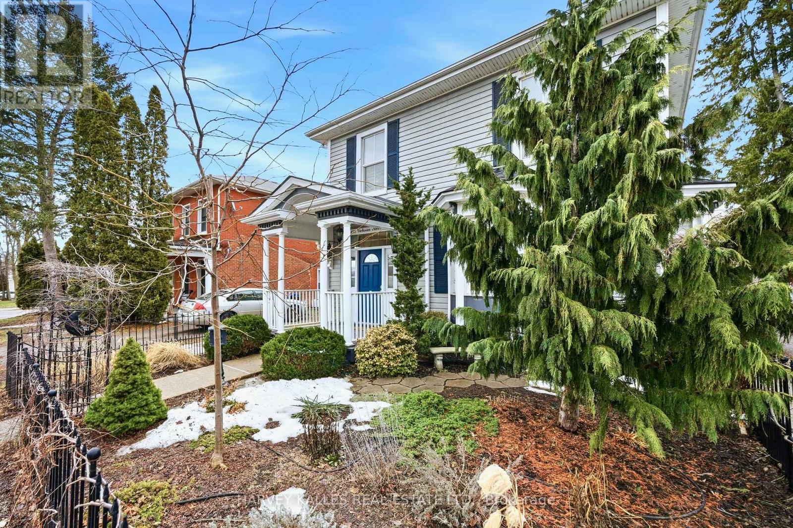 167 Victoria Avenue, Belleville, Ontario  K8N 2B5 - Photo 2 - X12917178