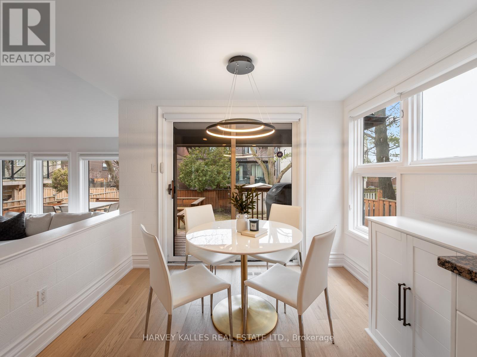 431 Douglas Avenue, Toronto, Ontario  M5M 1H3 - Photo 15 - C12918004