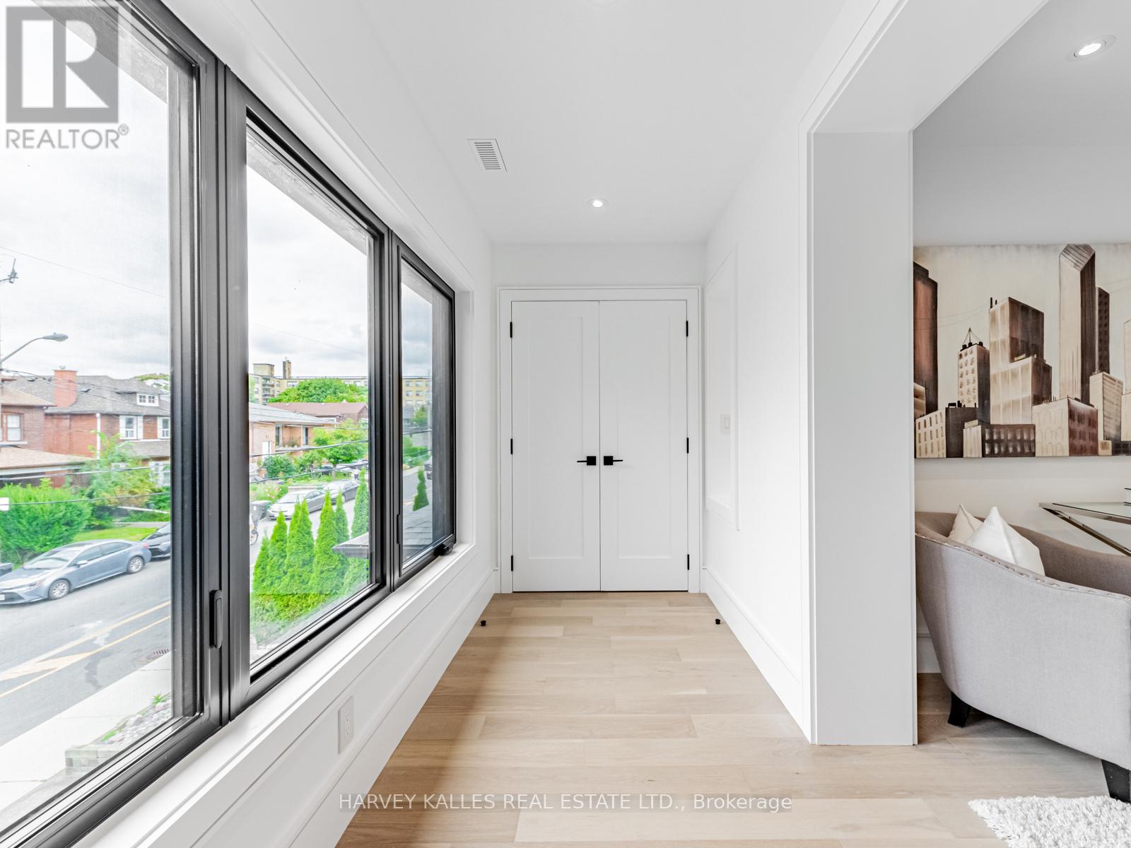 379 Winona Drive, Toronto, Ontario  M6C 3T4 - Photo 19 - C12918264