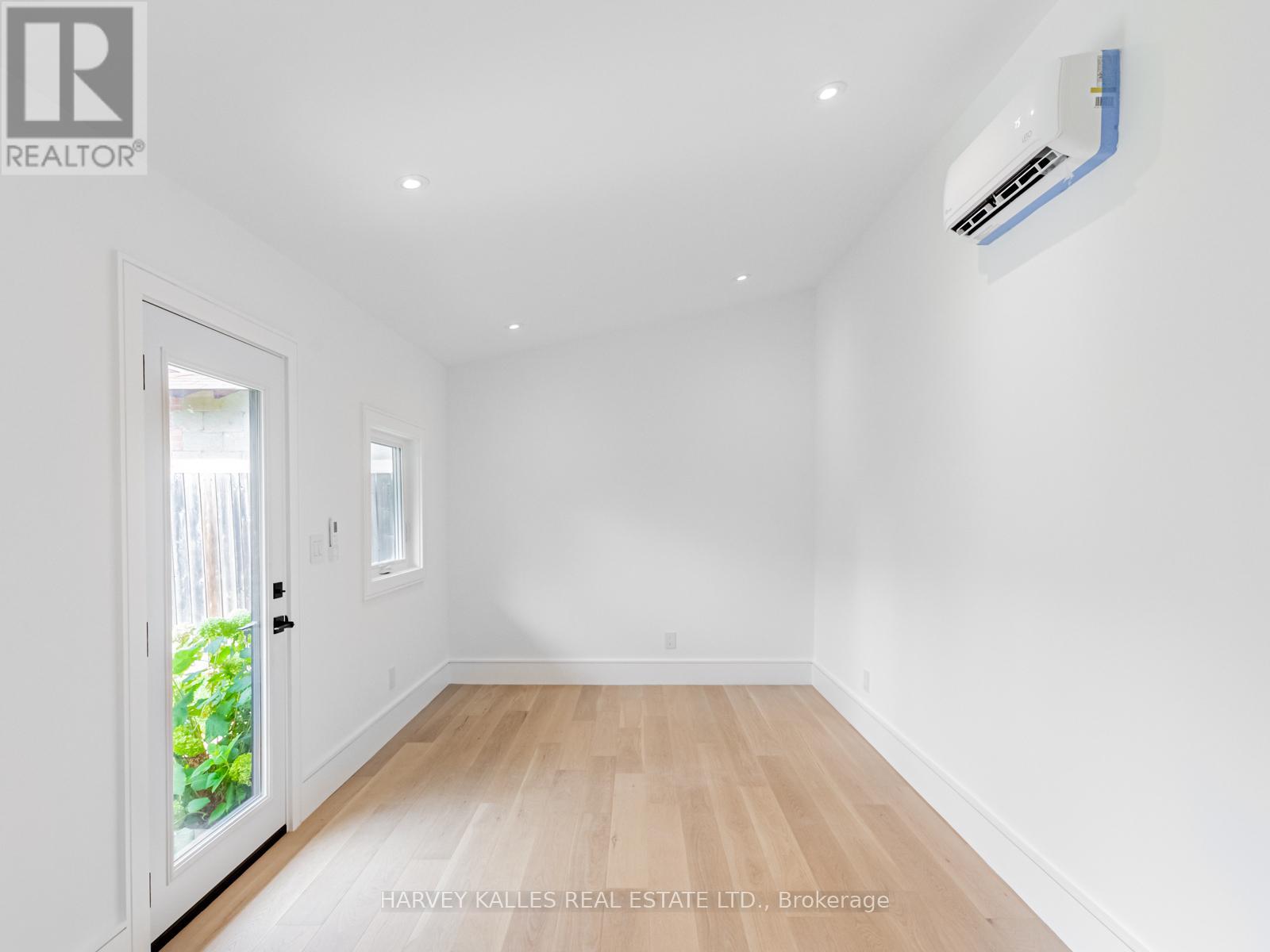 379 Winona Drive, Toronto, Ontario  M6C 3T4 - Photo 23 - C12918264