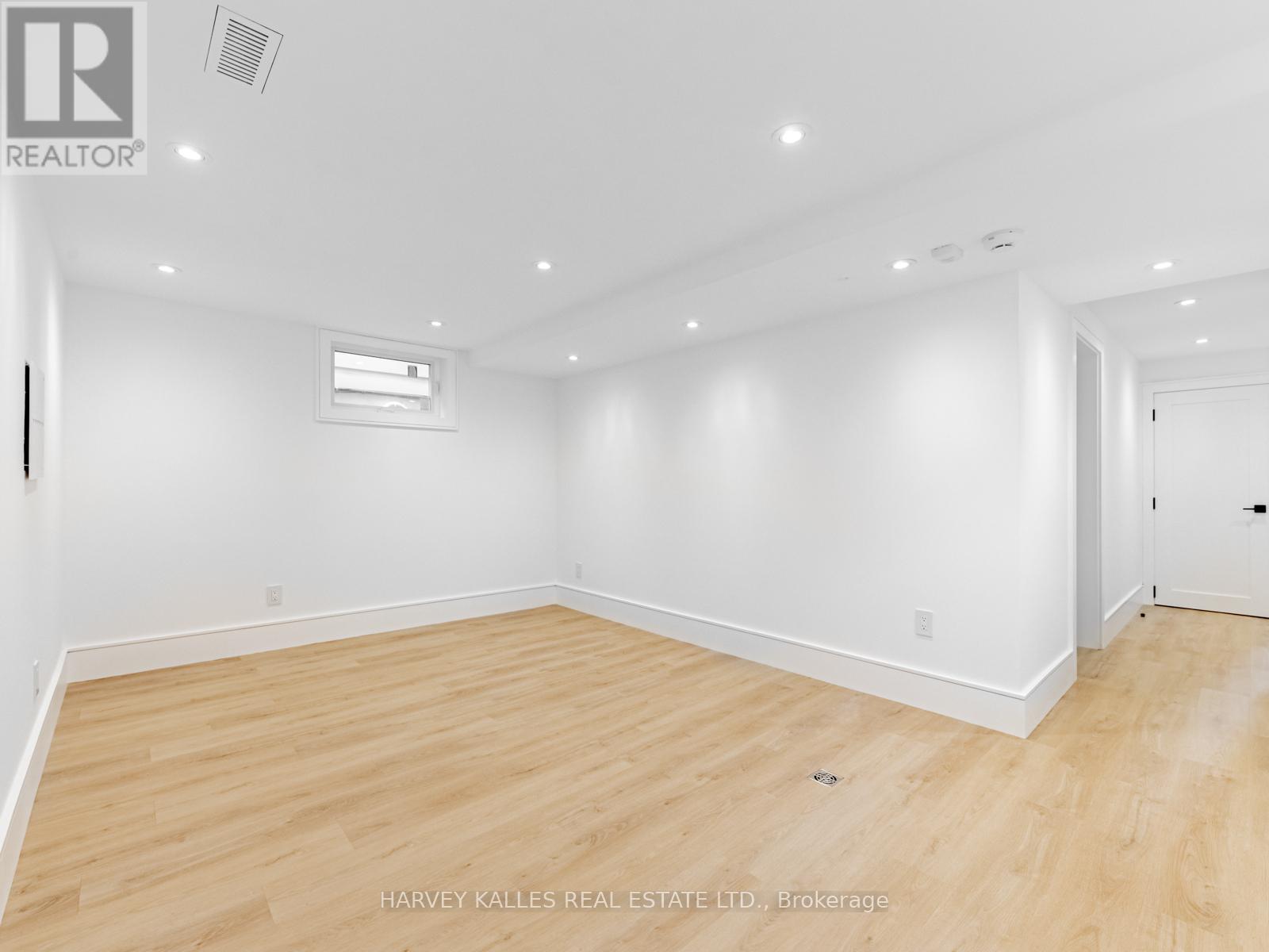 379 Winona Drive, Toronto, Ontario  M6C 3T4 - Photo 25 - C12918264