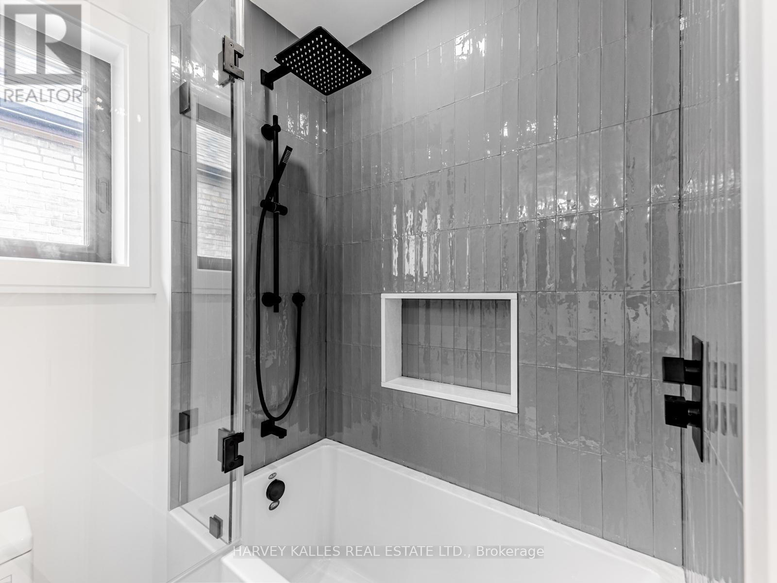 379 Winona Drive, Toronto, Ontario  M6C 3T4 - Photo 31 - C12918264