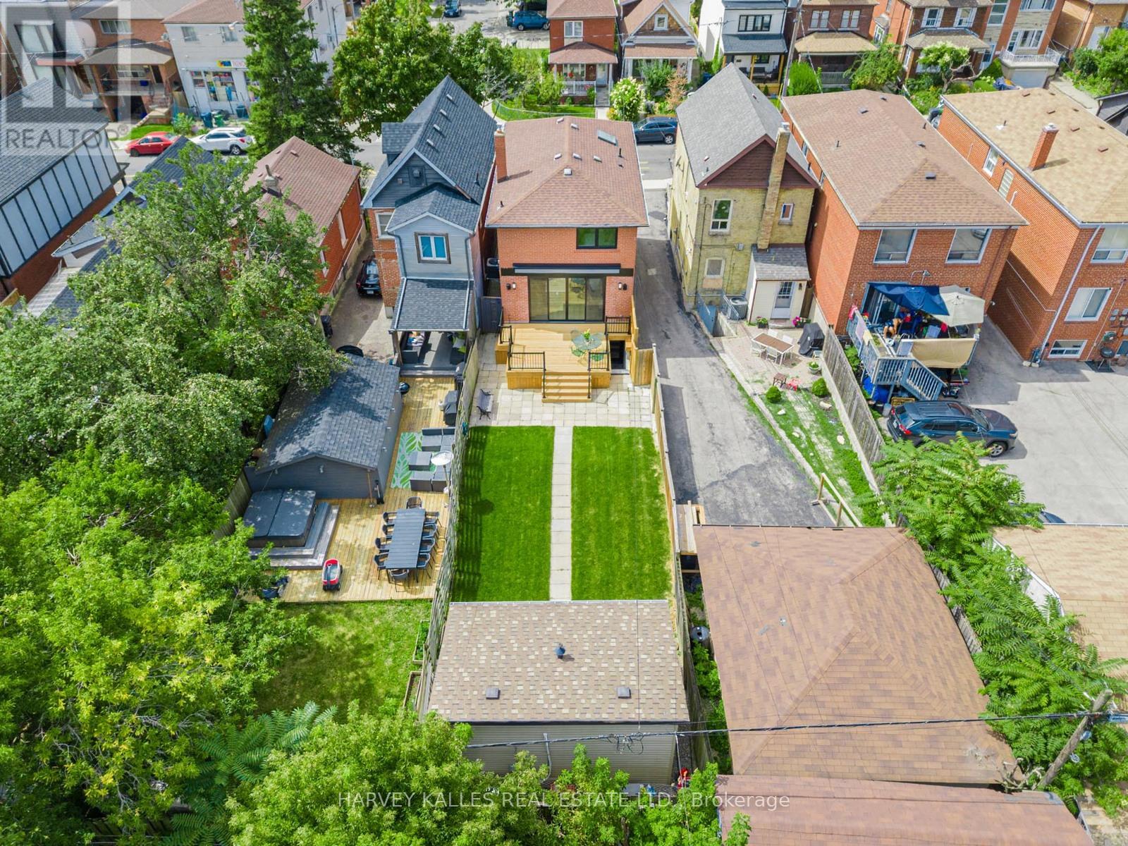 379 Winona Drive, Toronto, Ontario  M6C 3T4 - Photo 49 - C12918264