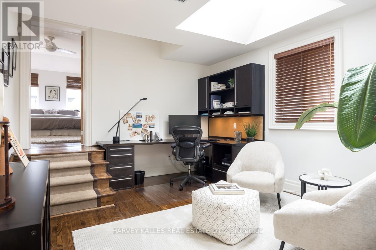 85 Kimbark Boulevard, Toronto, Ontario M5N 2X9 - Photo 16 - C12918472