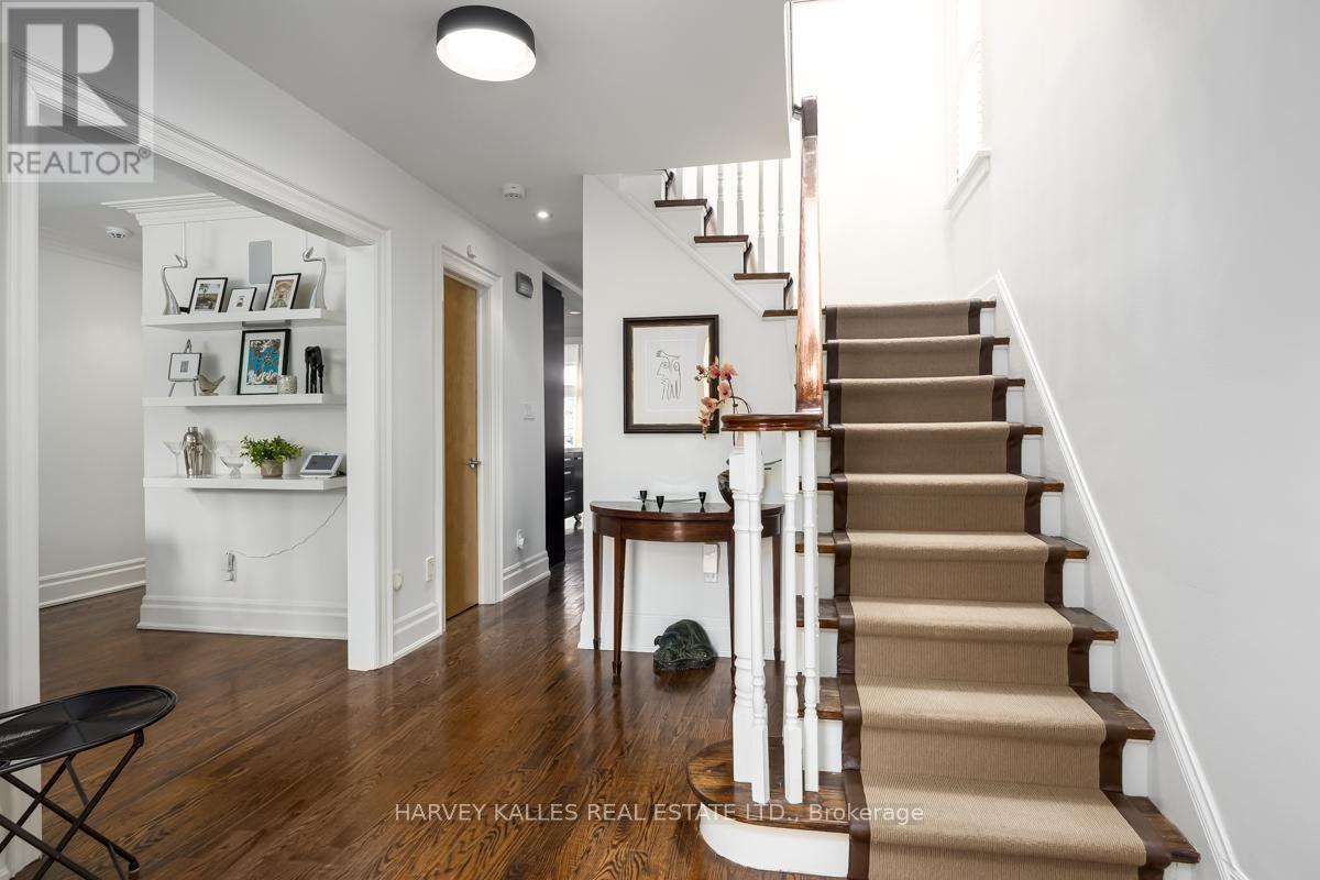 85 Kimbark Boulevard, Toronto, Ontario M5N 2X9 - Photo 3 - C12918472