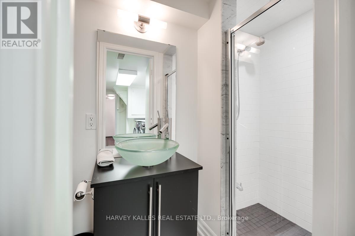 85 Kimbark Boulevard, Toronto, Ontario M5N 2X9 - Photo 32 - C12918472