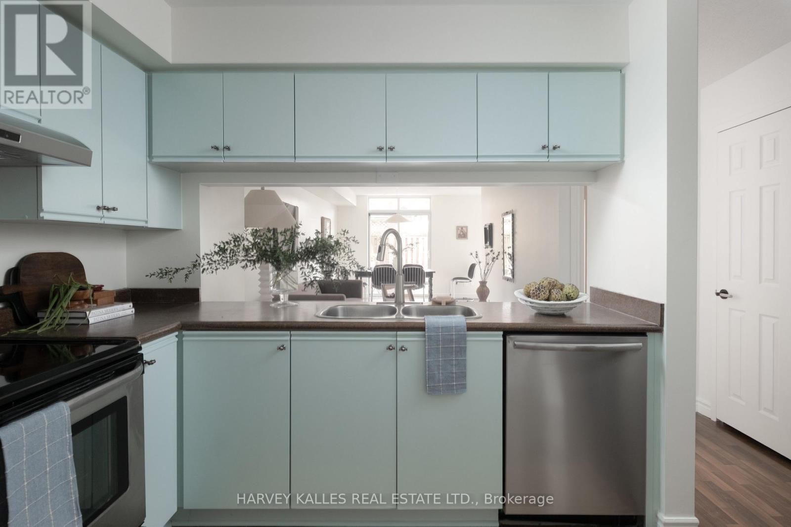 106 - 356 Mcrae Drive, Toronto, Ontario  M4G 4G4 - Photo 19 - C12918674