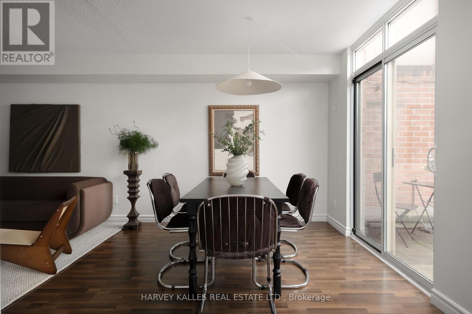 106 - 356 Mcrae Drive, Toronto, Ontario  M4G 4G4 - Photo 3 - C12918674