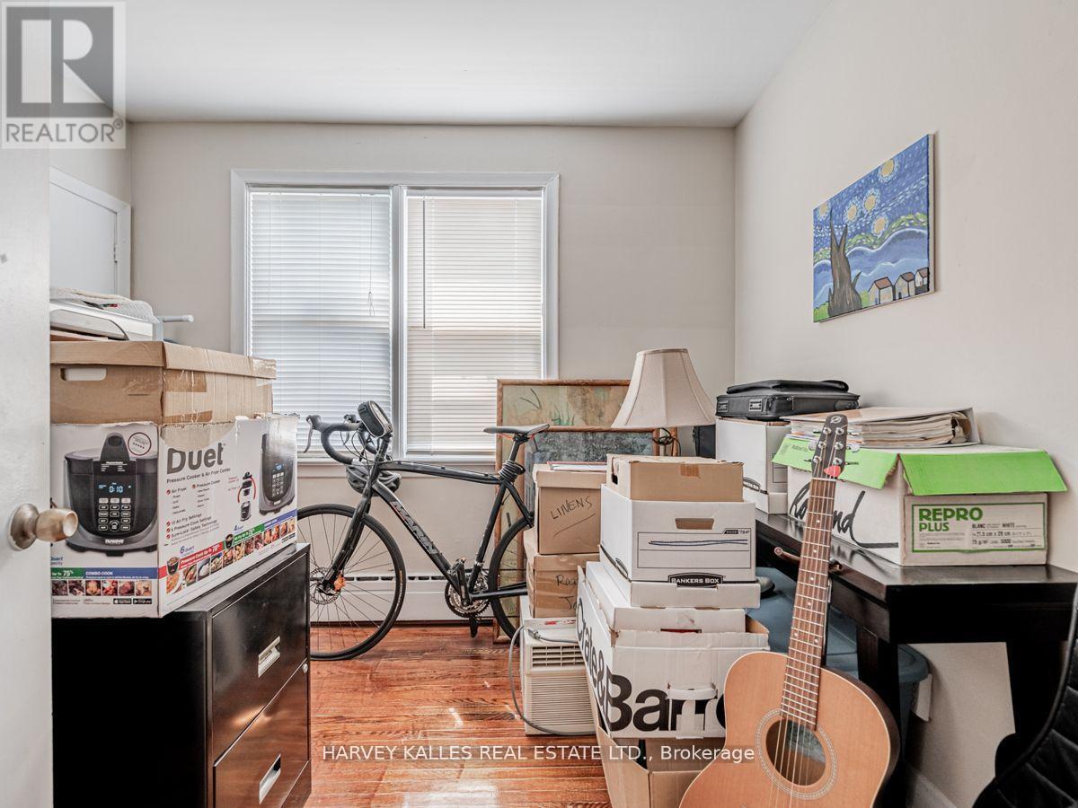 103 & 105 Gilmour Avenue, Toronto, Ontario  M6P 3B2 - Photo 25 - W12918646