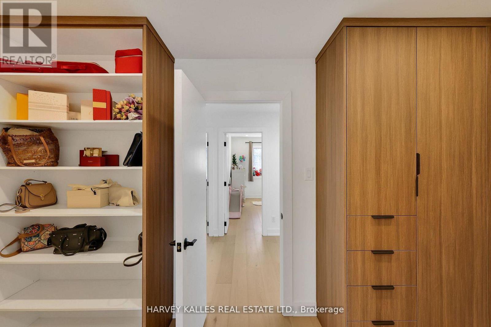 207 Sutherland Drive, Toronto, Ontario M4G 1J1 - Photo 31 - C12921038