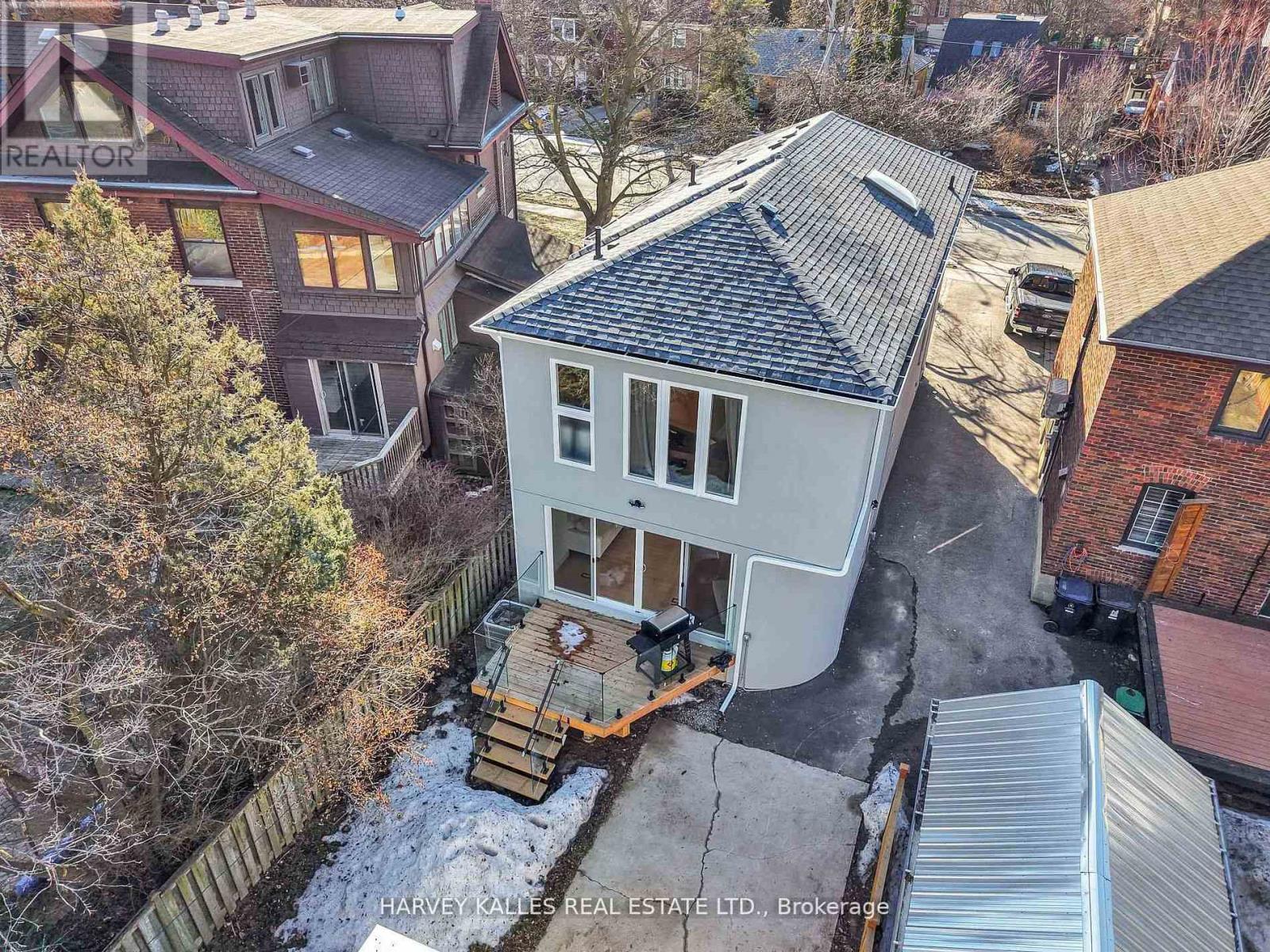 207 Sutherland Drive, Toronto, Ontario M4G 1J1 - Photo 50 - C12921038