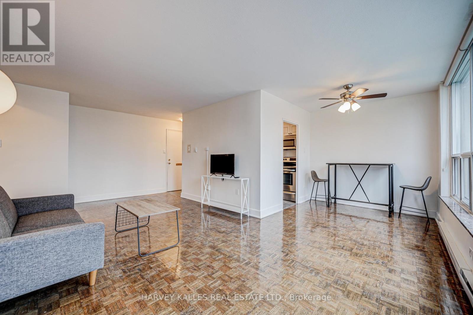 701 - 133 Erskine Avenue, Toronto, Ontario  M4P 1Y8 - Photo 3 - C12921482