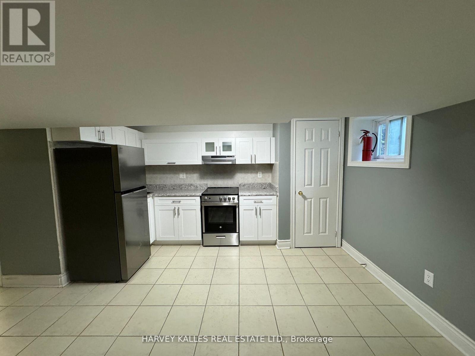 7 - 775 Ossington Avenue, Toronto, Ontario  M6G 3T8 - Photo 2 - W12921594