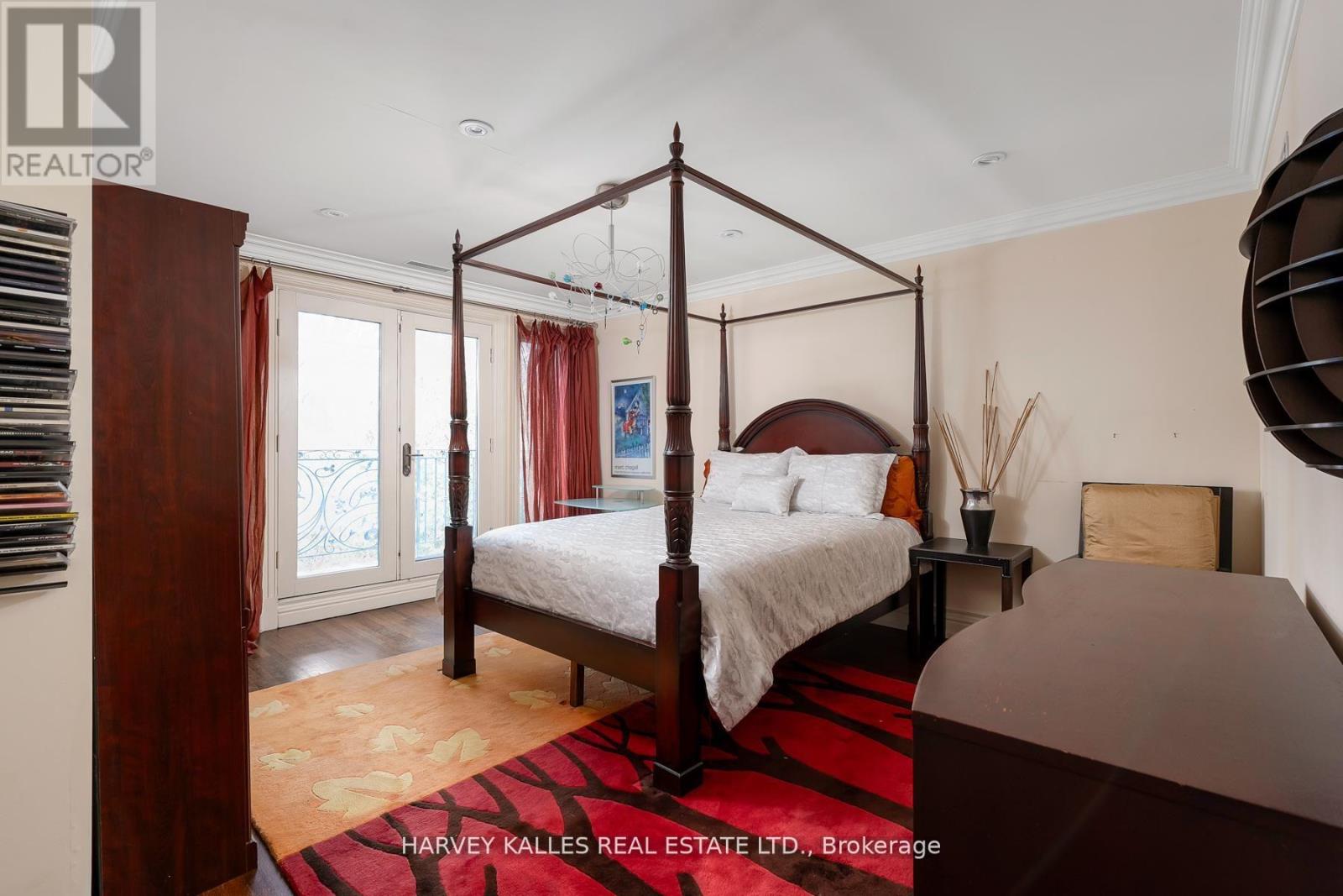 7 Ridgewood Road, Toronto, Ontario  M5P 1T4 - Photo 24 - C12929074