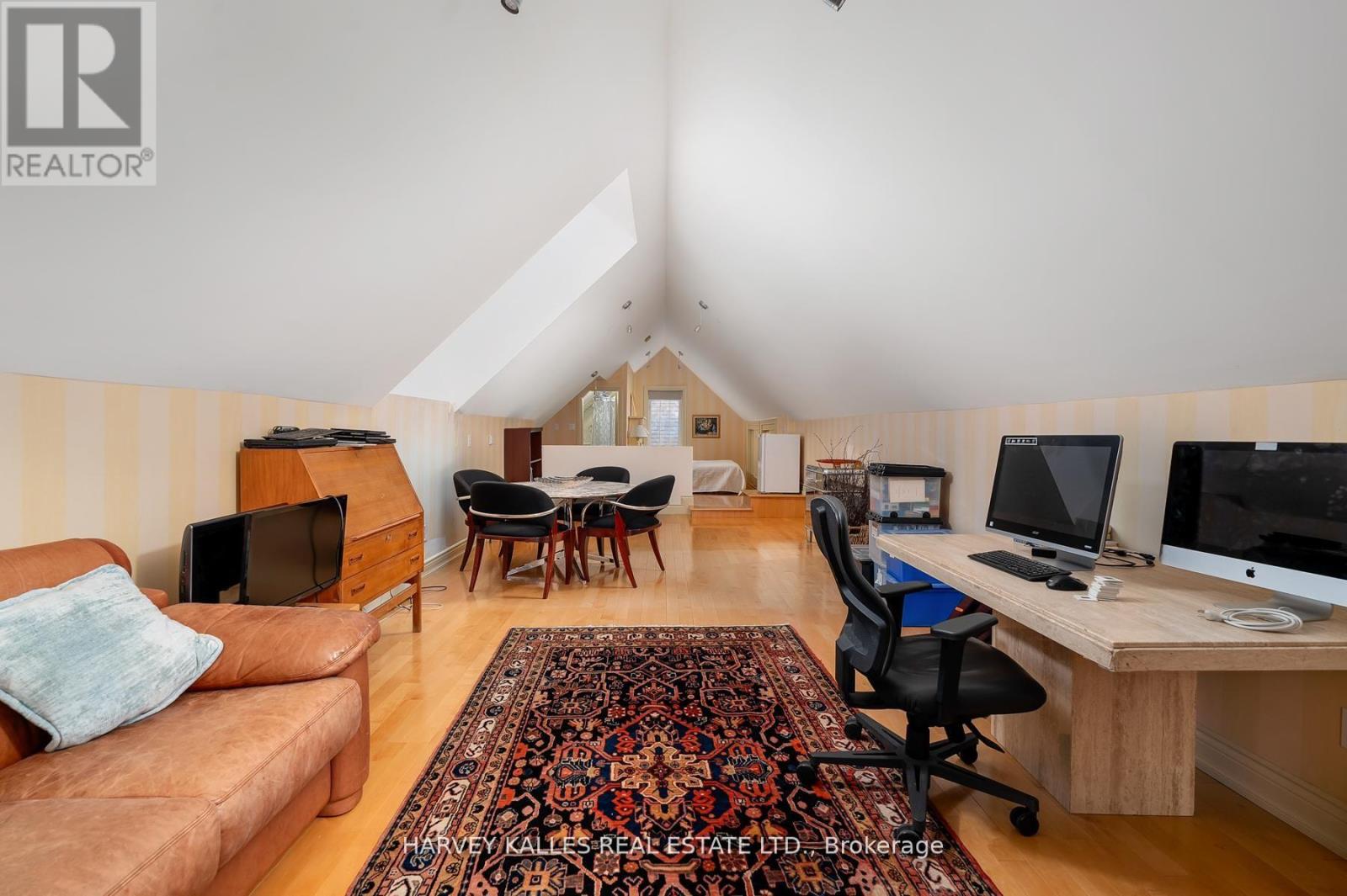 7 Ridgewood Road, Toronto, Ontario  M5P 1T4 - Photo 26 - C12929074