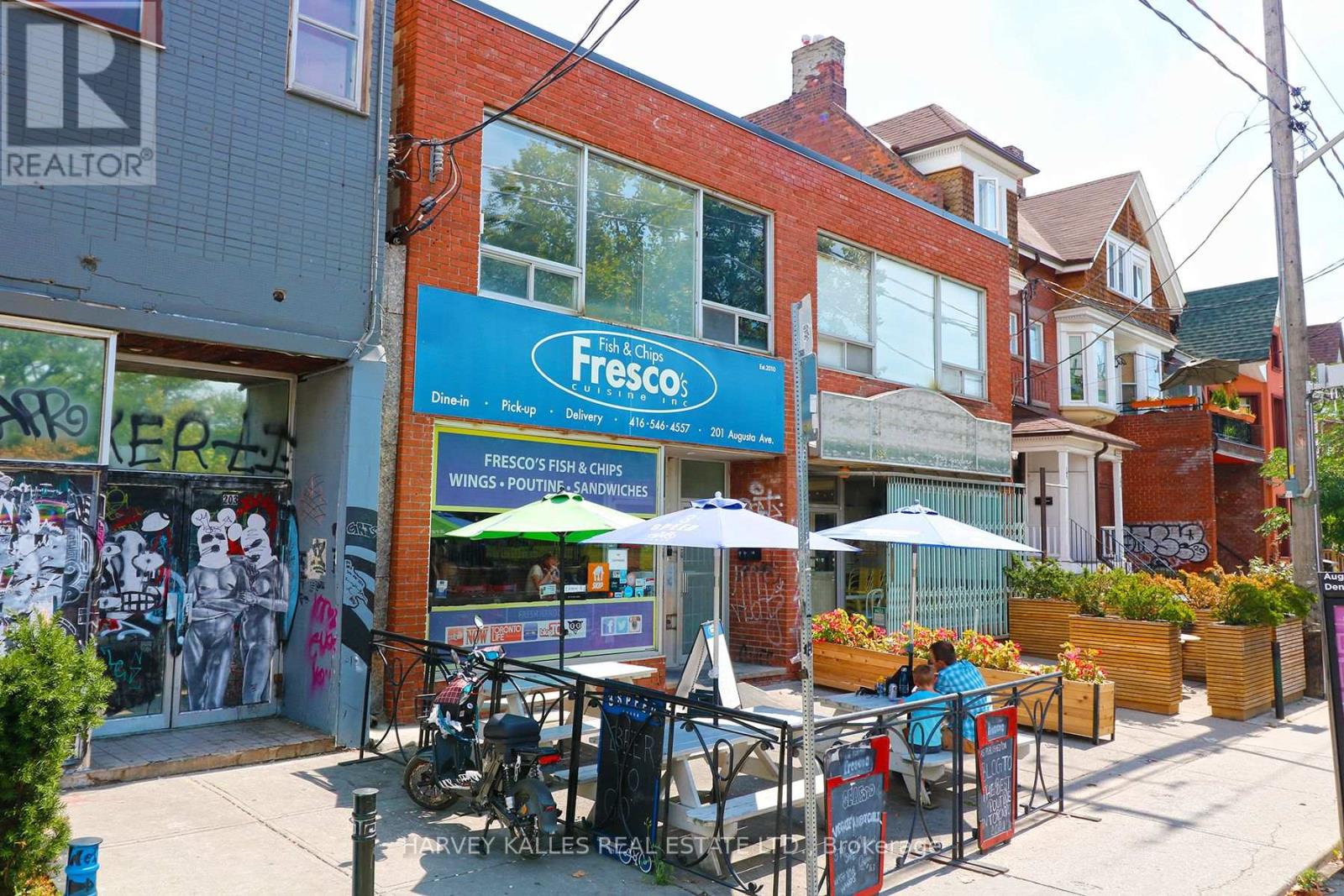 C - 201 Augusta Avenue, Toronto, Ontario M5T 2L4 - Photo 2 - C12949780
