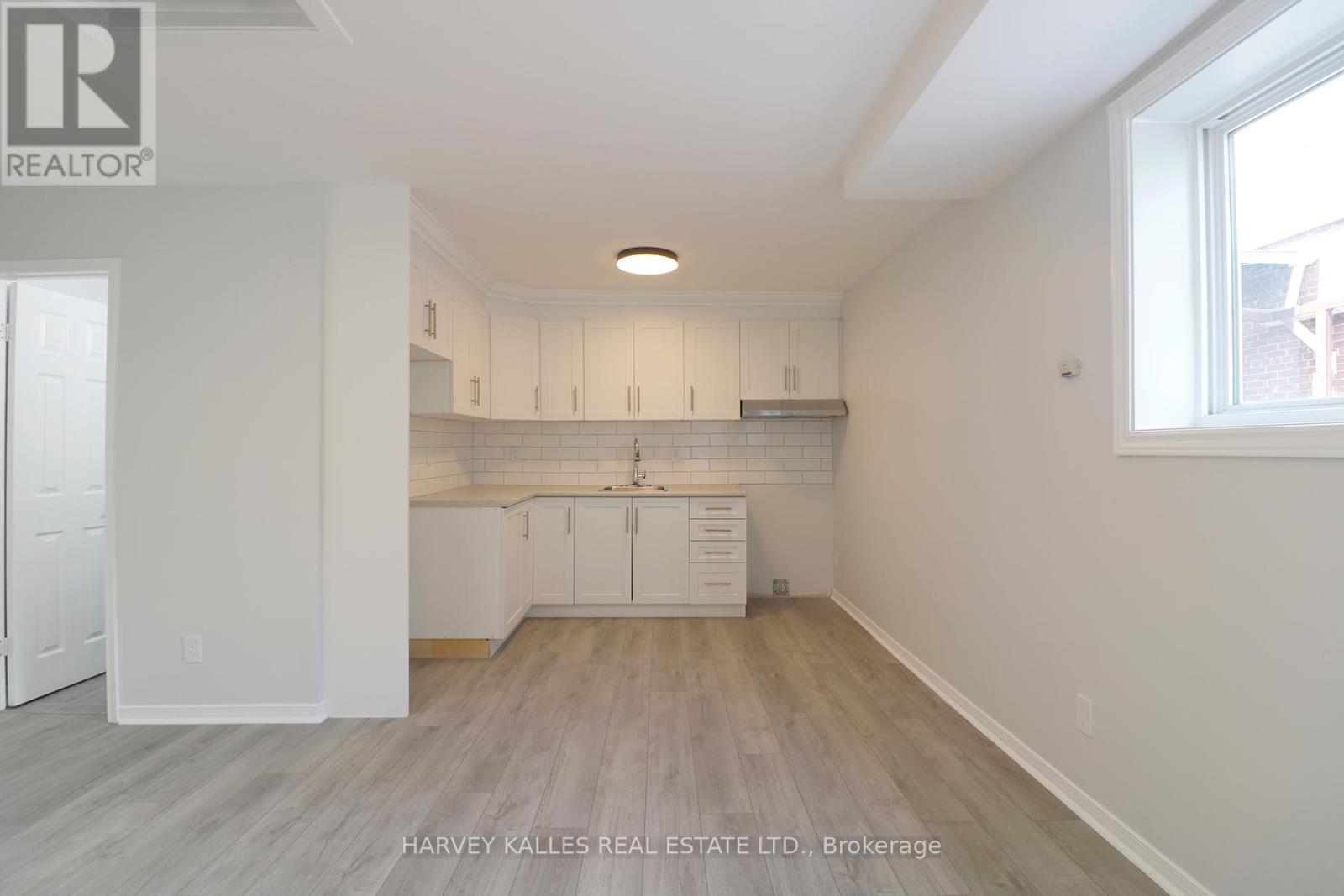 C - 201 Augusta Avenue, Toronto, Ontario M5T 2L4 - Photo 4 - C12949780