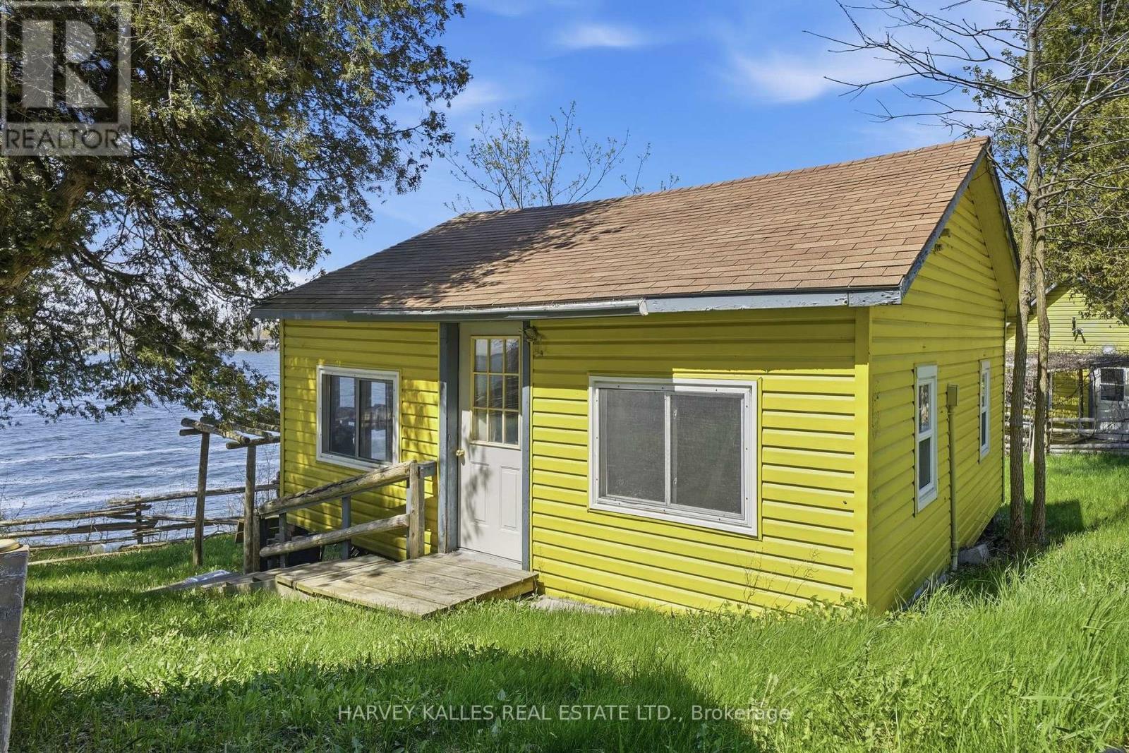 58 Valhalla Lane, Prince Edward County, Ontario K0L 1P0 - Photo 12 - X12972700