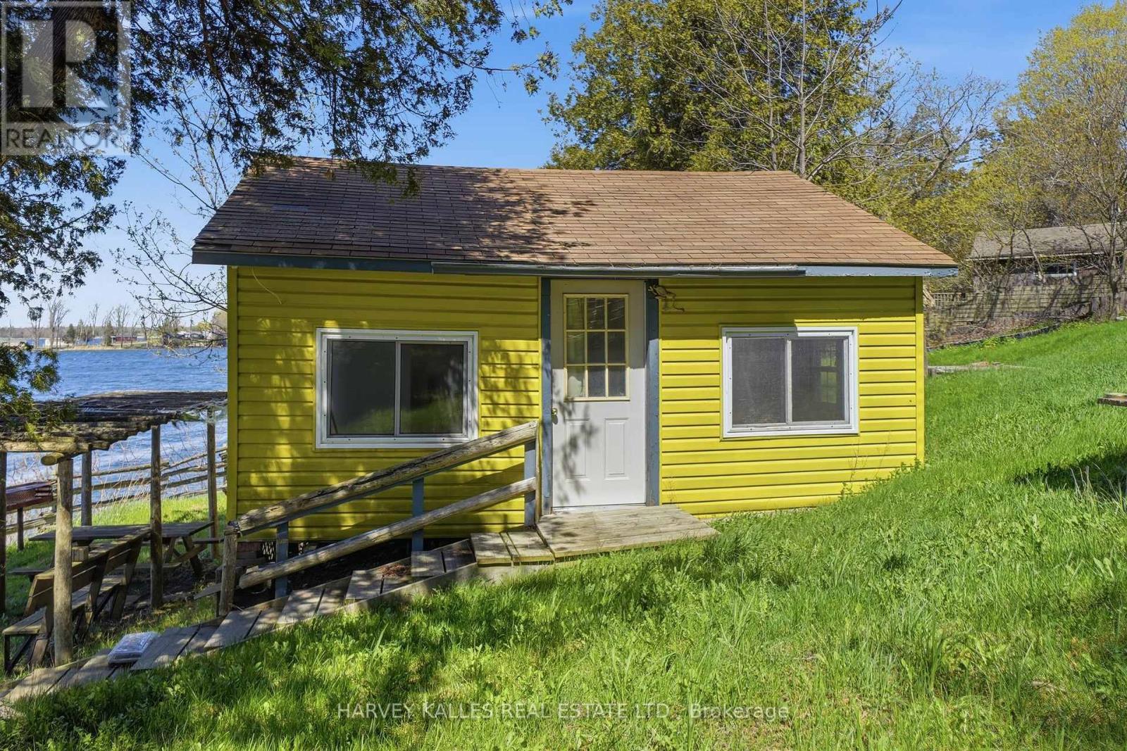 58 Valhalla Lane, Prince Edward County, Ontario K0L 1P0 - Photo 17 - X12972700