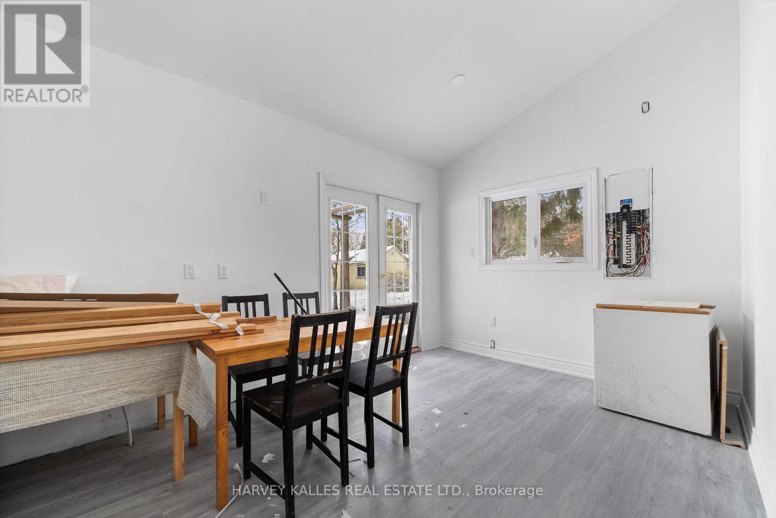 58 Valhalla Lane, Prince Edward County, Ontario K0L 1P0 - Photo 43 - X12972700